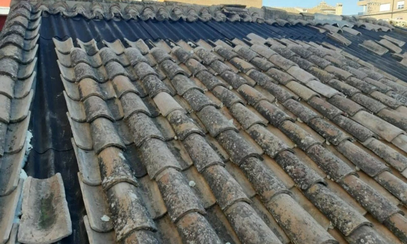 Rehabilitación de tejado antiguo – Rehabilitaciones Tamarit