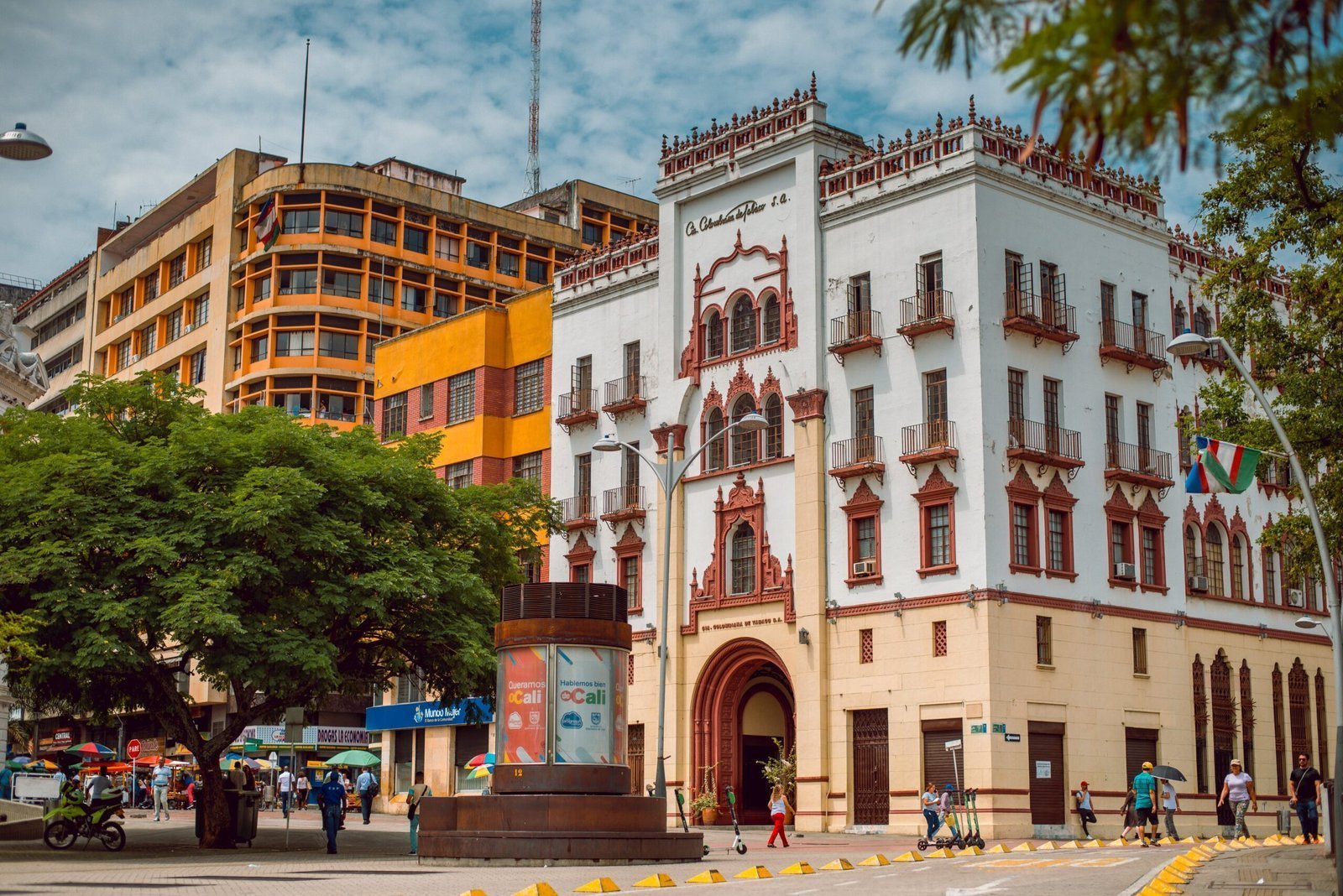 Aspectos legales y normativos asociados con la rehabilitación de edificios.